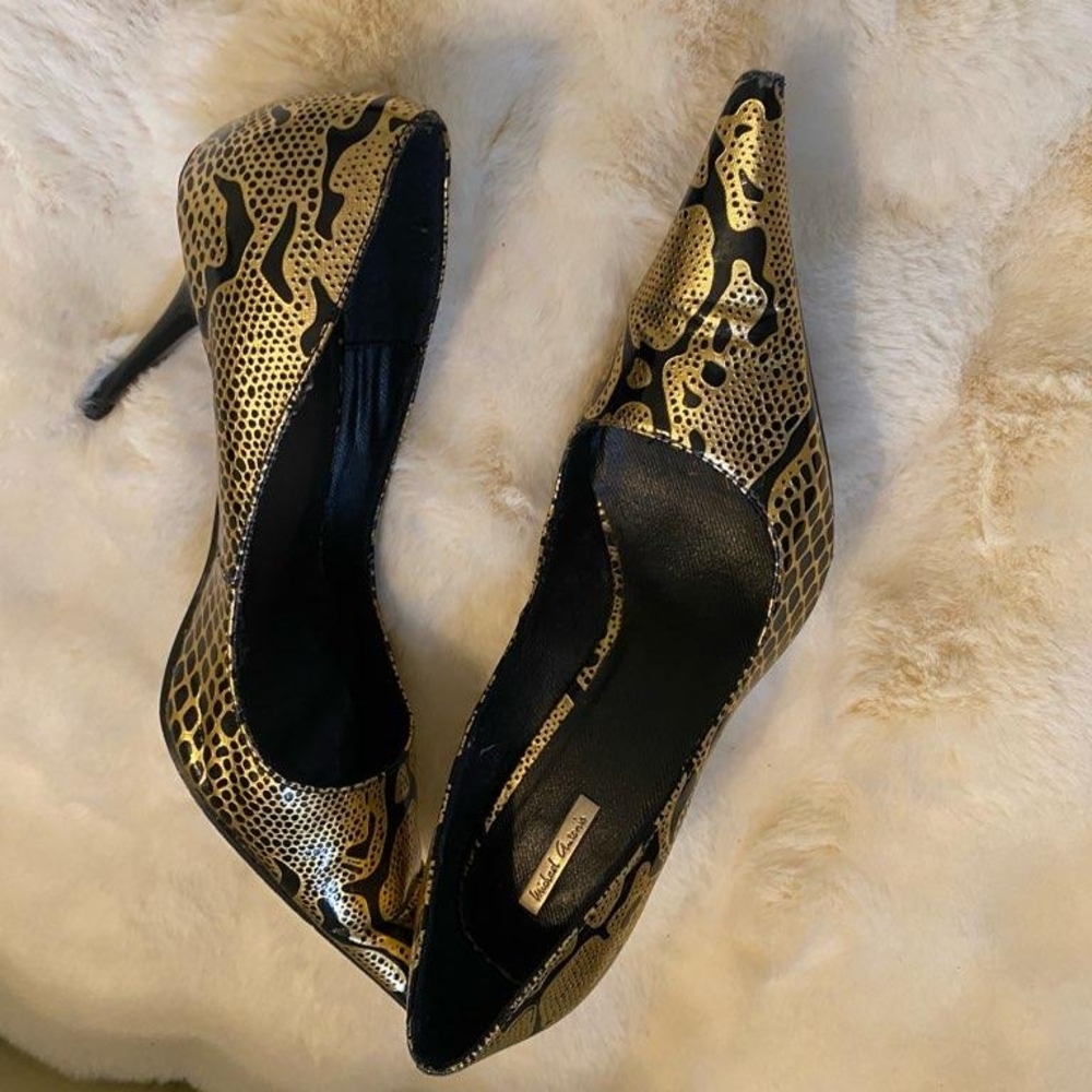 Michael Antonio Black and Gold Heels Elegant Pumps